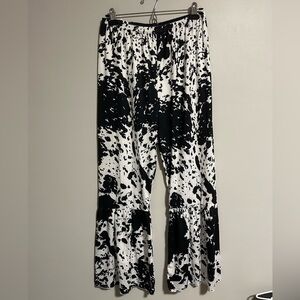 Small shop women’s xl Black and White cow print wide Leg bell bottom Pants
